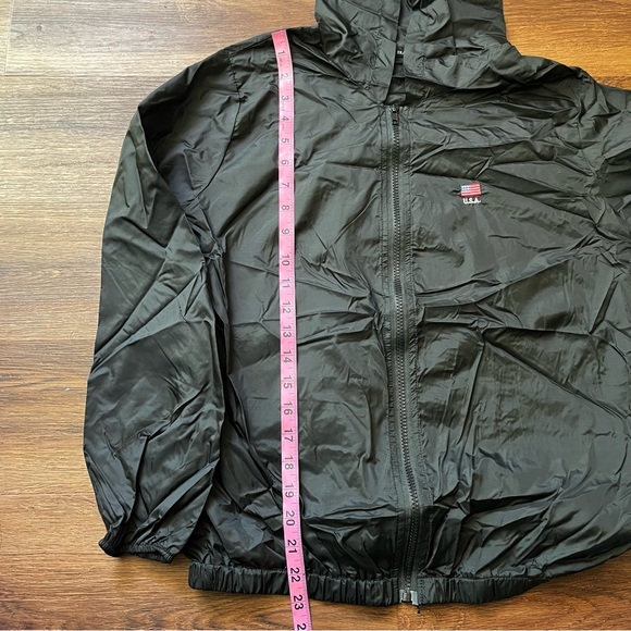 Brandy Melville Black USA flag Lightweight Hooded Windbreaker size Medium 20x23 - Picture 7 of 7